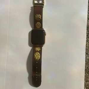 Apple Watch /Tory Burch band, series 4,40 MM,Aluminum Glass.